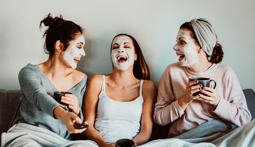 How To Use An Overnight Face Mask For Younger-Looking Skin